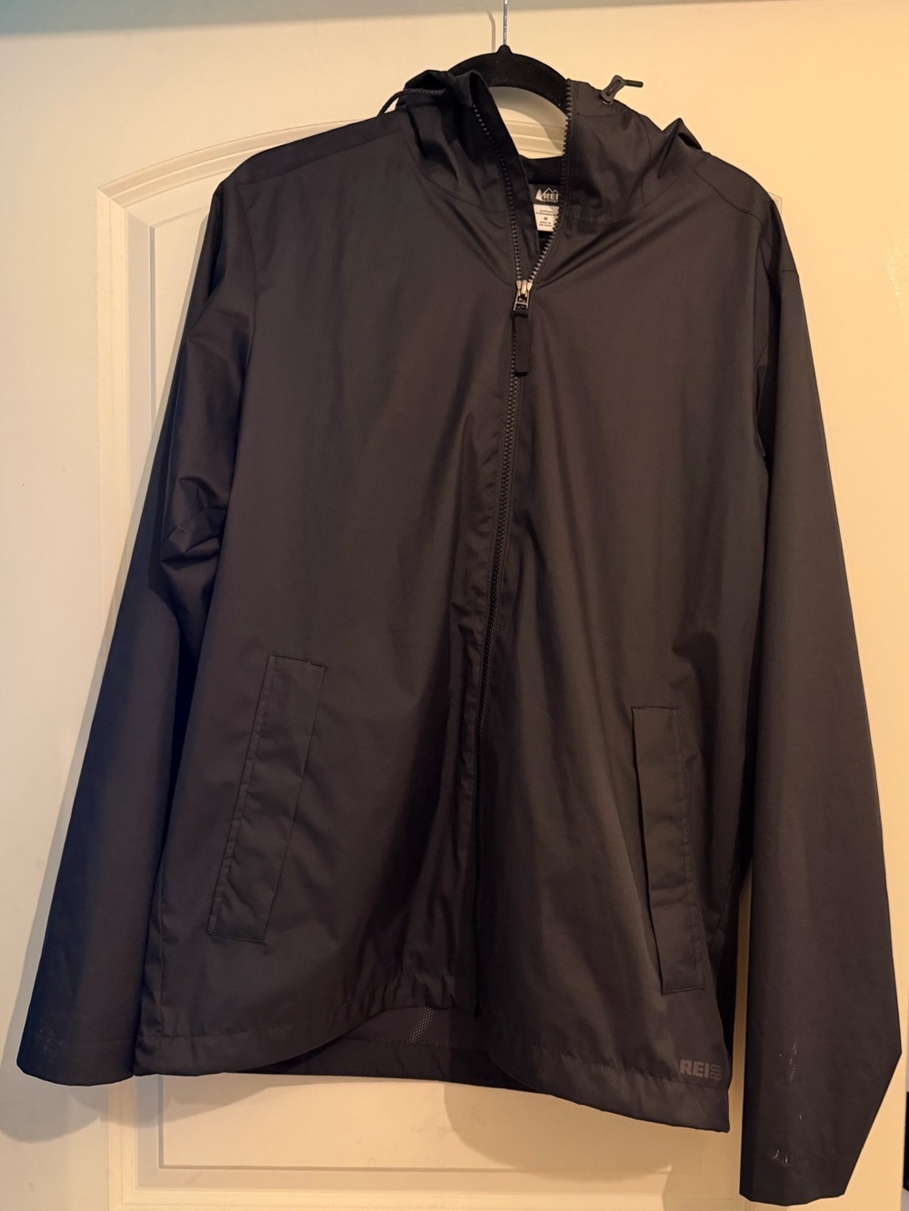 REI Co-op Groundbreaker Men's Black Hooded Raincoat